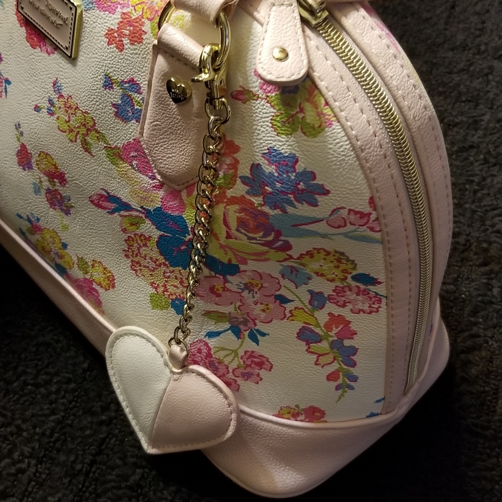 Betsy Johnson purse - Picture 6 of 14